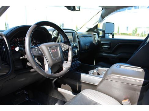 Used 2019 GMC Sierra 3500 SLT w/ All-Terrain HD Package AWD/4WD image 9
