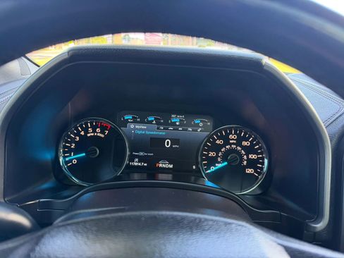 Used 2018 Ford F150 Platinum w/ Equipment Group 701A Luxury AWD/4WD image 19