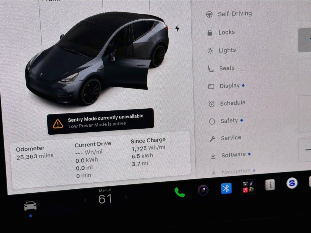 Used 2022 Tesla Model Y Performance AWD/4WD image 11