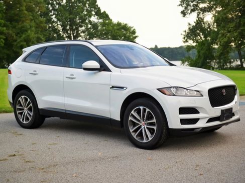 Used 2018 Jaguar F-PACE Premium AWD/4WD image 4