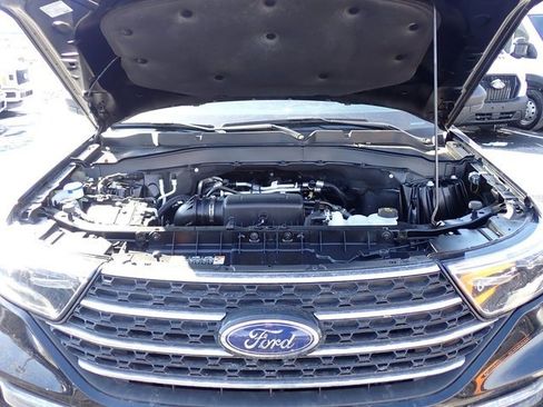 Used 2023 Ford Explorer XLT w/ Equipment Group 202A image 14