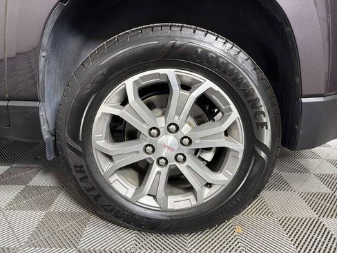 Used 2015 GMC Acadia SLT image 18