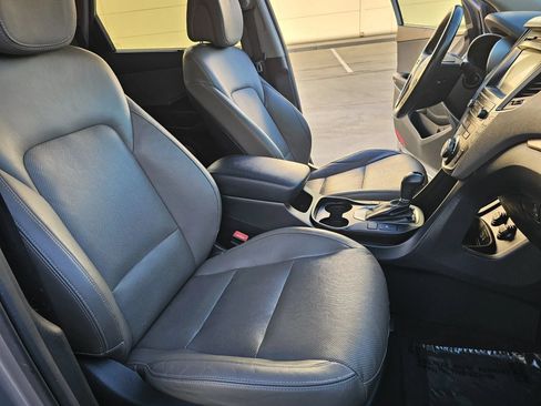 Used 2017 Hyundai Santa Fe Limited FWD image 21