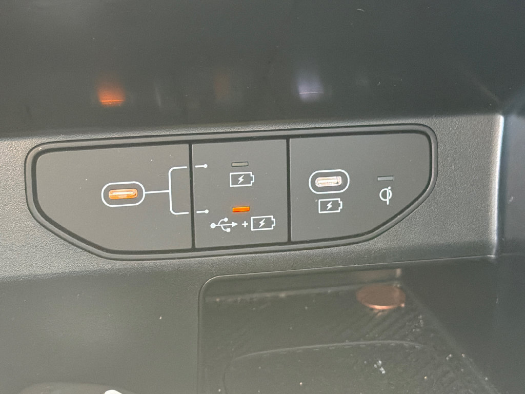 Used 2025 Kia Sorento S w/ Panoramic Sunroof Package FWD image 32