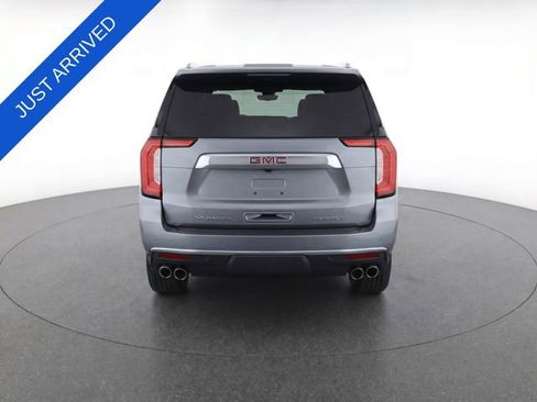 Used 2025 GMC Yukon XL Denali AWD/4WD image 15
