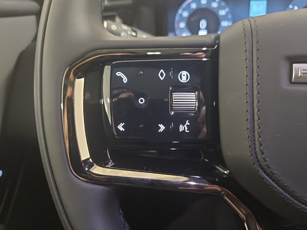 New 2026 Land Rover Range Rover Velar S AWD/4WD image 20