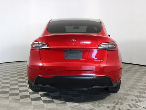 Used 2022 Tesla Model Y Long Range AWD/4WD image 31