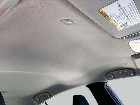 Used 2025 Toyota Prius LE FWD image 13