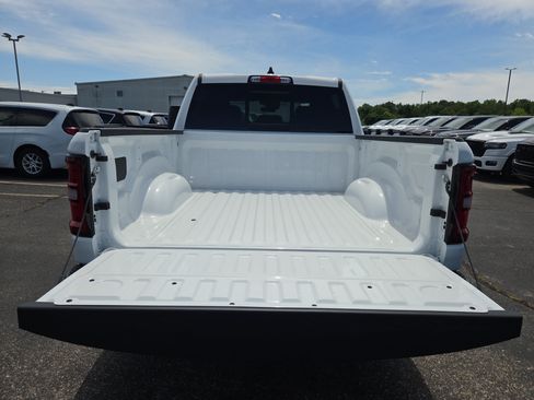 New 2026 RAM 1500 Warlock AWD/4WD image 8