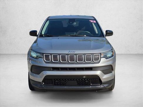 Used 2022 Jeep Compass Sport FWD image 2