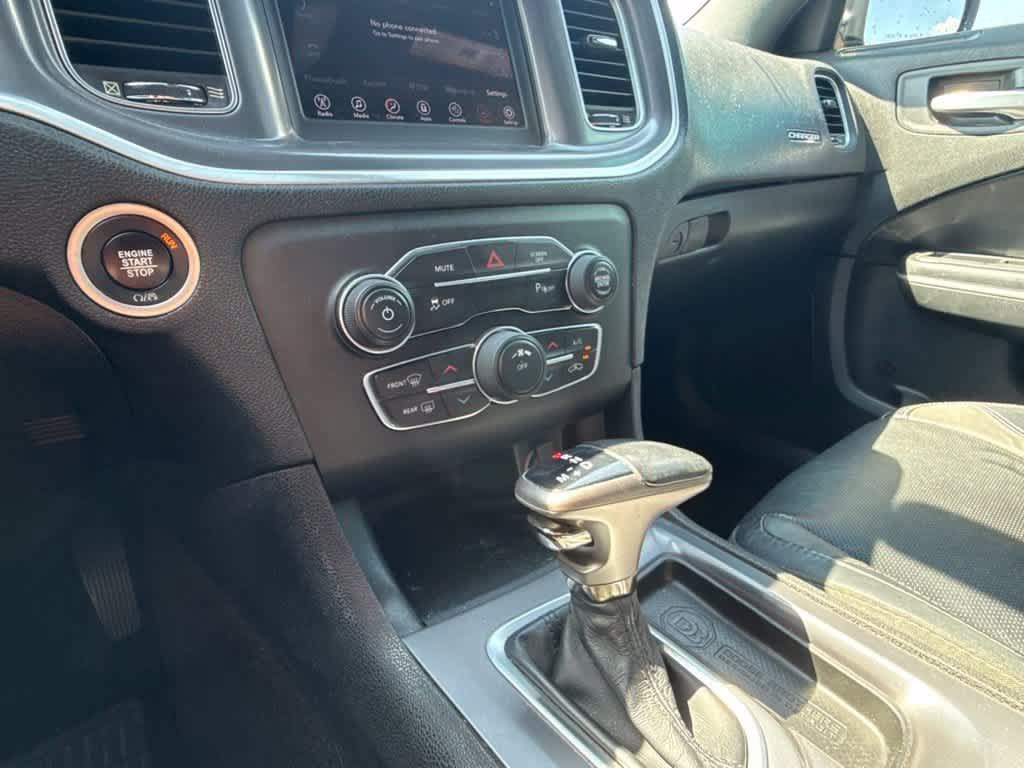 Used 2020 Dodge Charger SXT w/ Leather Interior Group RWD image 21