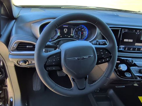 New 2026 Chrysler Pacifica Select w/ S Appearance Package image 16