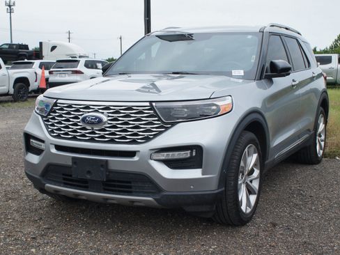 Used 2022 Ford Explorer Platinum w/ Equipment Group 601A AWD/4WD image 1