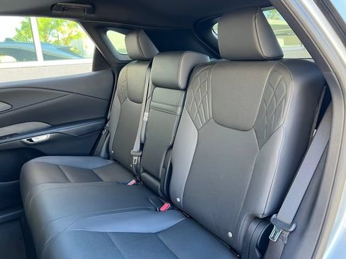 Used 2026 Lexus RX 350 Premium w/ Accessory Package (2T) FWD image 40