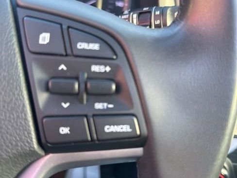 Used 2015 Chrysler 200 C w/ Navigation & Sound Group I image 41