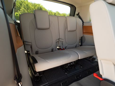 Used 2025 Volkswagen ID. Buzz 1st Edition w/ Cupholders Package RWD image 24