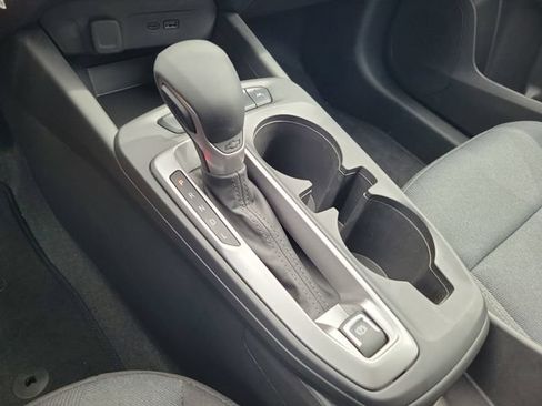 Used 2026 Chevrolet Trax LS FWD image 28