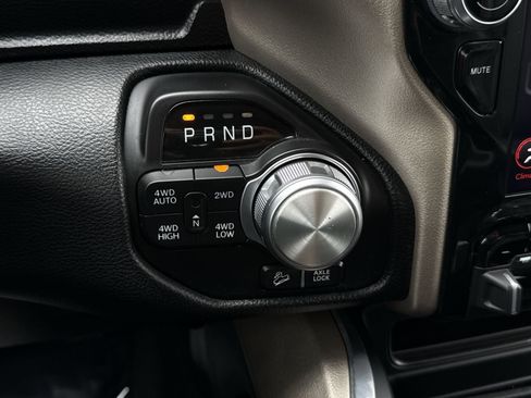 Used 2021 RAM 1500 Laramie w/ Advanced Safety Group AWD/4WD image 22