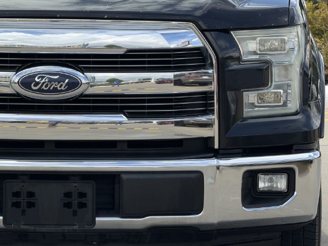Used 2015 Ford F150 Lariat w/ Equipment Group 502A Luxury RWD image 4