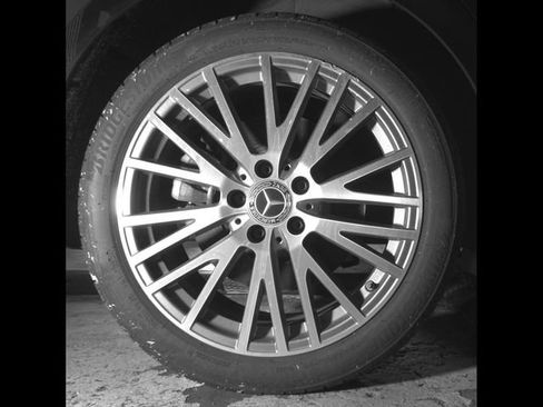 Used 2025 Mercedes-Benz CLA 250 4MATIC image 12