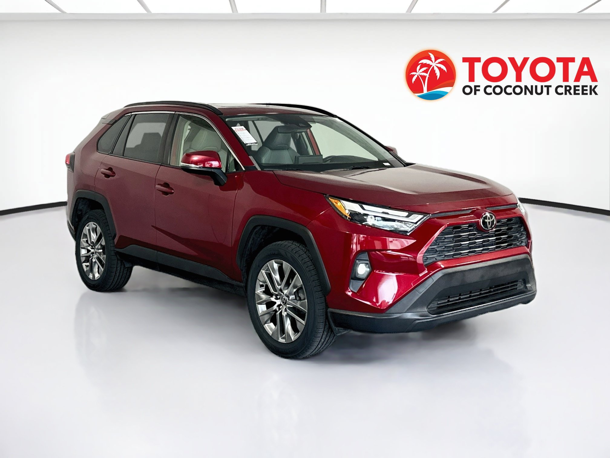 Certified 2022 Toyota RAV4 XLE Premium FWD image 1