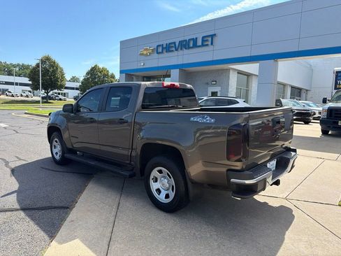 Used 2016 Chevrolet Colorado W/T RWD image 2