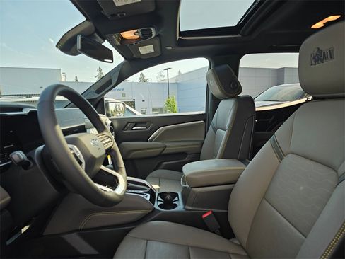 New 2026 Chevrolet Colorado ZR2 w/ ZR2 Bison Edition image 22