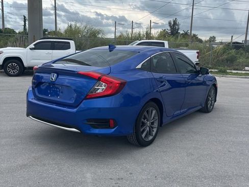 Used 2019 Honda Civic EX image 3