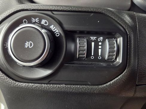 Used 2021 Jeep Wrangler Unlimited Sport AWD/4WD image 22