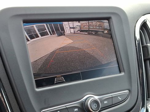 Used 2023 Chevrolet Equinox RS w/ LPO, Floor Liner Package image 17