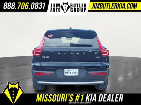 Used 2023 Volvo XC40 B5 Core AWD/4WD image 26