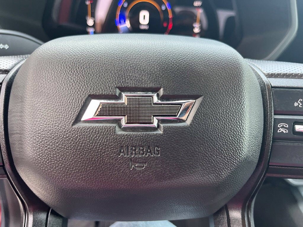 Used 2023 Chevrolet Colorado Trail Boss w/ Technology Package AWD/4WD image 41