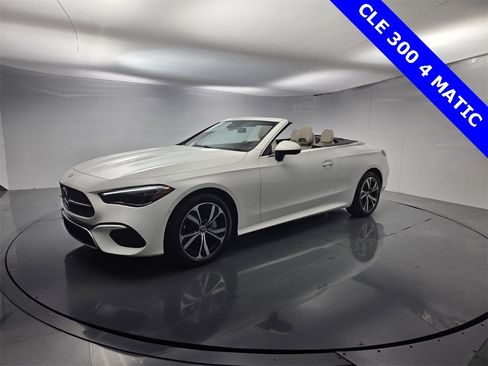 Used 2025 Mercedes-Benz CLE 300 4MATIC Cabriolet image 8