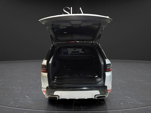 Used 2022 Land Rover Range Rover Sport HST AWD/4WD image 10