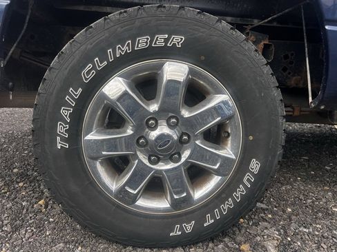 Used 2014 Ford F150 XLT w/ Equipment Group 302A Luxury image 9