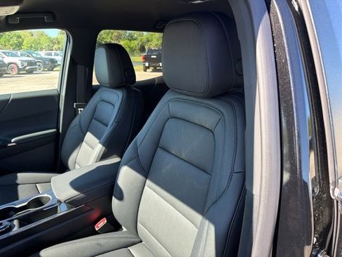 New 2026 Chevrolet Equinox LT w/ Convenience Package II FWD image 21