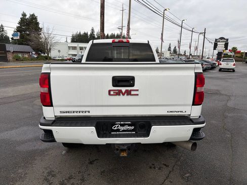 Used 2016 GMC Sierra 2500 Denali w/ Duramax Plus Package image 6