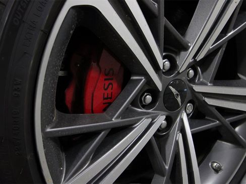 Used 2024 Genesis G70 2.5T w/ Sport Prestige Package image 10