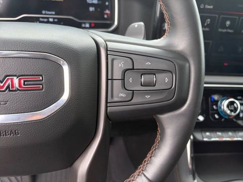 Used 2023 GMC Sierra 1500 AT4 w/ Technology Package AWD/4WD image 8