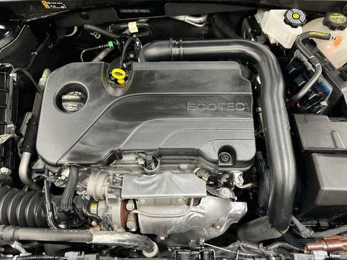 Used 2025 Chevrolet Malibu LT image 24