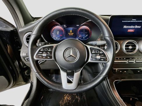 Used 2022 Mercedes-Benz GLC 300 4MATIC image 13