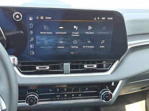 New 2026 Chevrolet Equinox LT w/ Midnight Edition FWD image 16