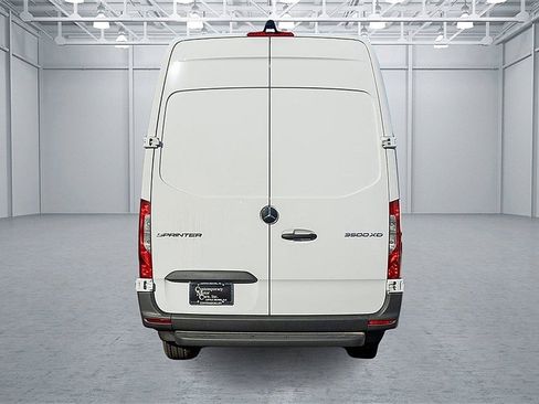 Used 2024 Mercedes-Benz Sprinter 3500 image 2