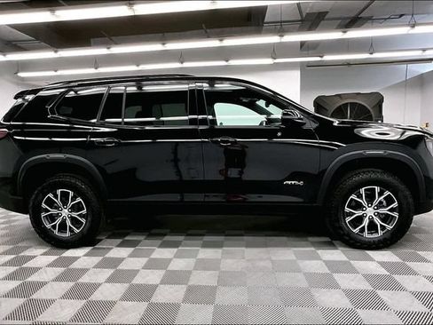 Used 2025 GMC Acadia AT4 w/ Luxury Package AWD/4WD image 15