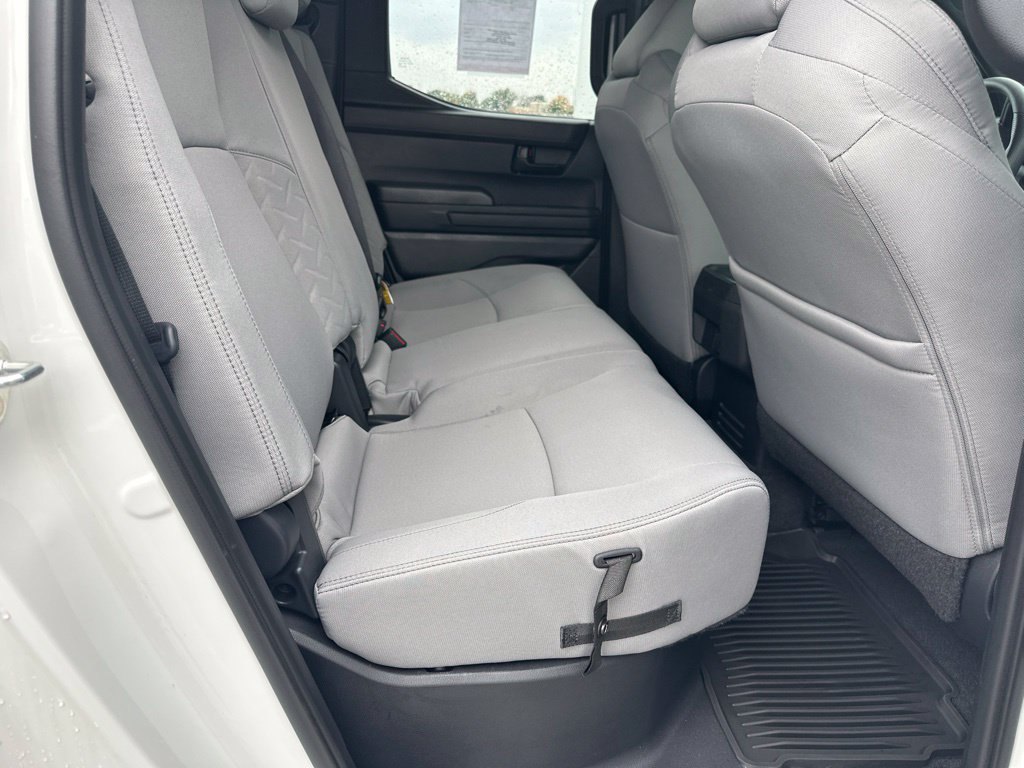 Used 2025 Toyota Tacoma SR5 AWD/4WD image 25