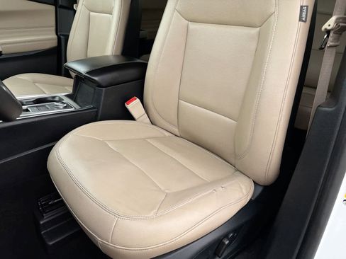 Used 2020 Ford Explorer XLT w/ Equipment Group 202A image 17