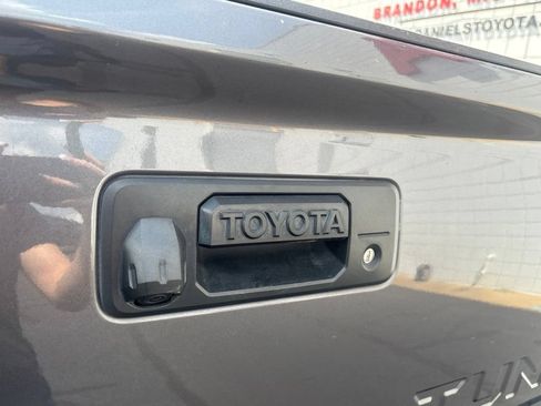 Used 2019 Toyota Tundra SR5 AWD/4WD image 30