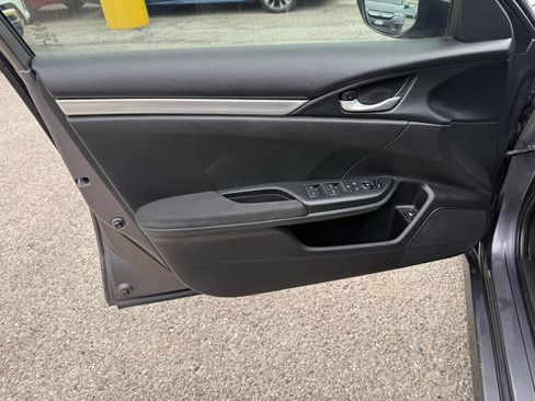 Used 2019 Honda Civic LX image 10