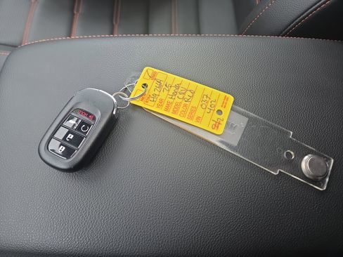 Used 2025 Honda CR-V Sport-L image 29