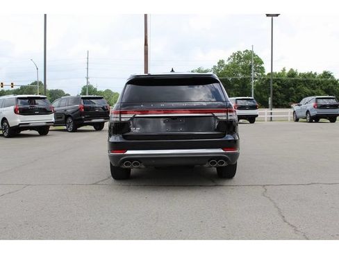 Used 2020 Lincoln Aviator Reserve w/ Equipment Group 201A AWD/4WD image 4